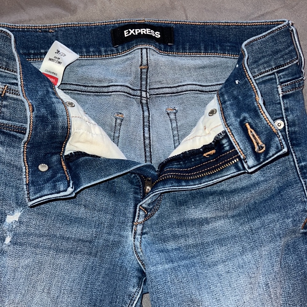 Express Ripped Cropped Jeans - Picture 4 of 7